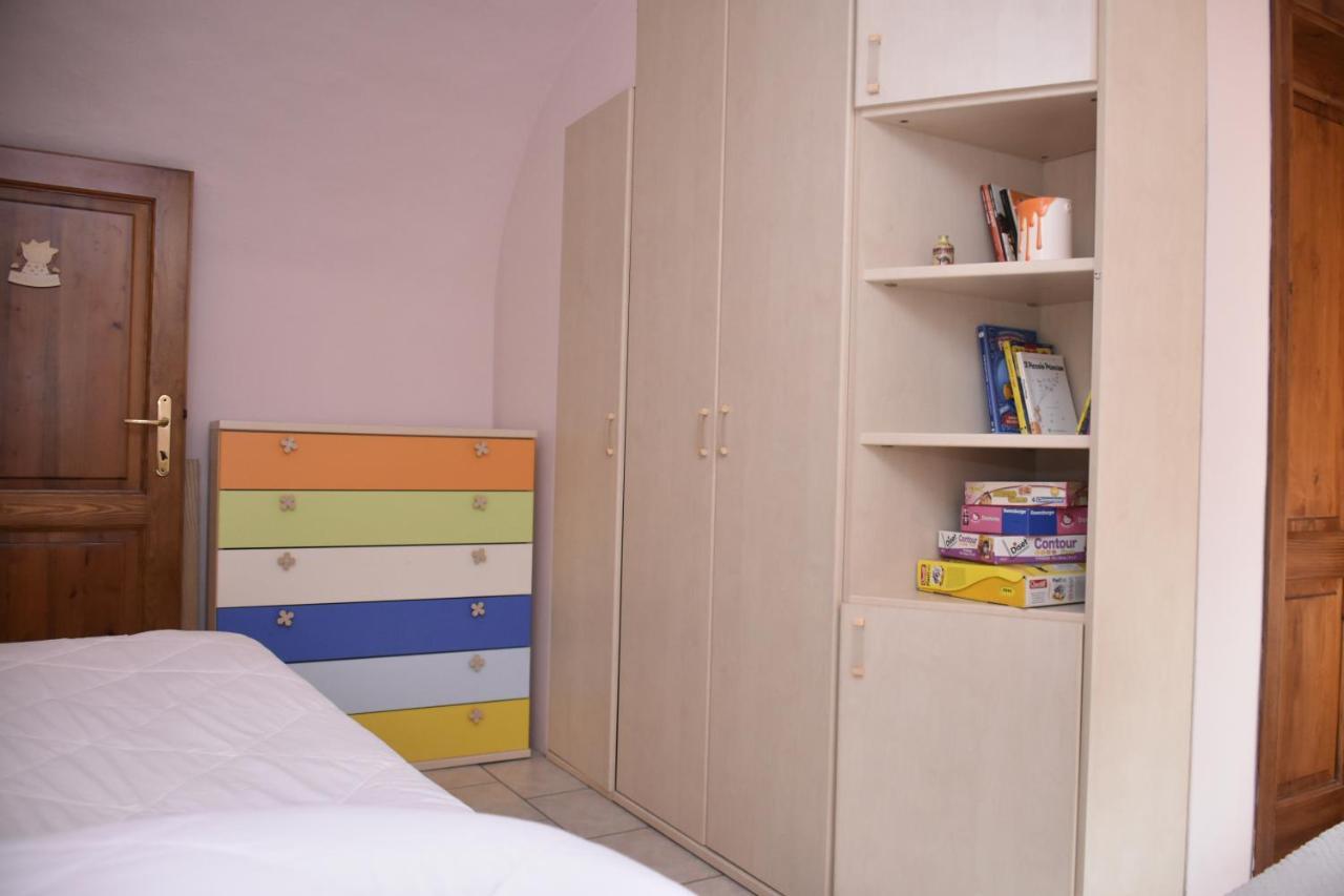Casa Vacanze E Brevi Periodi Alla Porta Etrusca La Panchina Al Sole Volterra Ngoại thất bức ảnh